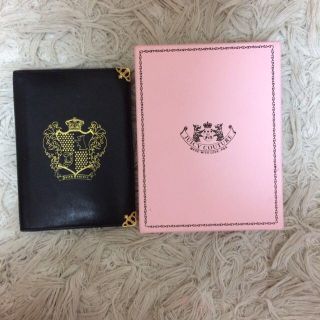 ジューシークチュール(Juicy Couture)のパスポートケース(旅行用品)