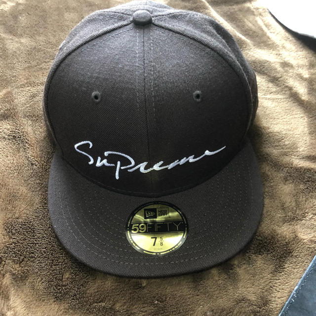 Supreme New Era Classic Script Cap 7 5/8