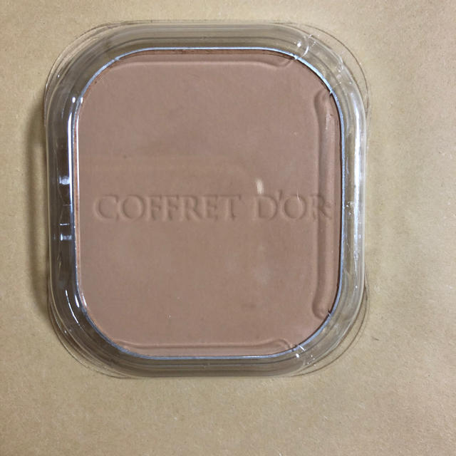 COFFRET D'OR(コフレドール)のやっちん様 コスメ/美容のベースメイク/化粧品(ファンデーション)の商品写真