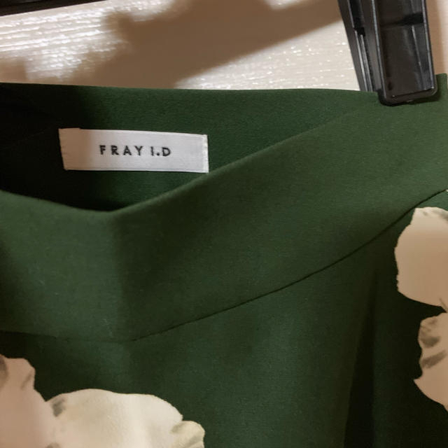 FRAY I.D(フレイアイディー)のnnn様専用　フレイ  アイディ  花柄 スカート レディースのスカート(ひざ丈スカート)の商品写真