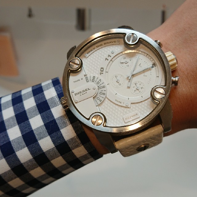 DIESEL(ディーゼル)のDIESEL ディーゼル クロノグラフ 時計 DZ7265 ホワイト 白 メンズの時計(腕時計(アナログ))の商品写真