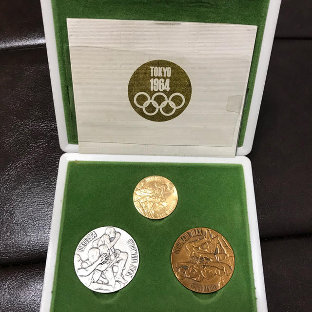 東京 オリンピック 記念メダル 金貨 Tokyo 1964 アンティーク 値下げ エンタメ/ホビーの美術品/アンティーク(貨幣)の商品写真