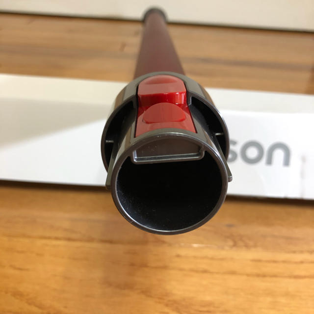 Dyson(ダイソン)のダイソン ロングパイプ 赤 スマホ/家電/カメラの生活家電(掃除機)の商品写真