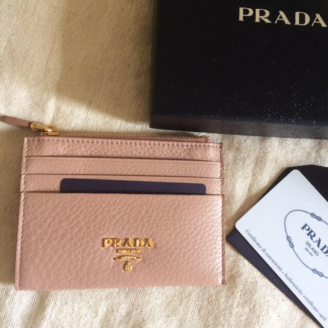 プラダ カードケース サフィアーノ ピンク ZLP PRADA ブラック 1MC025 F061H マルチカラー レディース