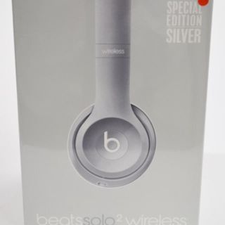 ビーツバイドクタードレ(Beats by Dr Dre)のbeats solo2 wireless silver(ヘッドフォン/イヤフォン)