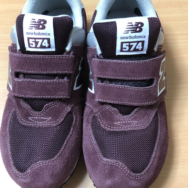 New Balance(ニューバランス)のニューバランス KV574スニーカー キッズ/ベビー/マタニティのキッズ靴/シューズ(15cm~)(スニーカー)の商品写真