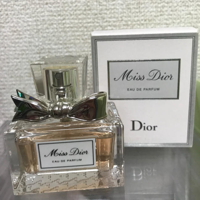 Dior(ディオール)のMiss Dior 香水 オードゥパルファン コスメ/美容の香水(香水(女性用))の商品写真
