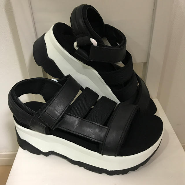 Teva(テバ)の別注 BEAUTY&YOUTH　TEVA（テバ）ZAMORA（ザモラ） レディースの靴/シューズ(サンダル)の商品写真