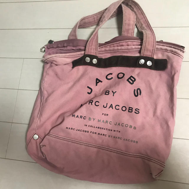 MARC BY MARC JACOBS(マークバイマークジェイコブス)のマークバイマークジェイコブス トートバッグ MARC ピンク レディースのバッグ(トートバッグ)の商品写真