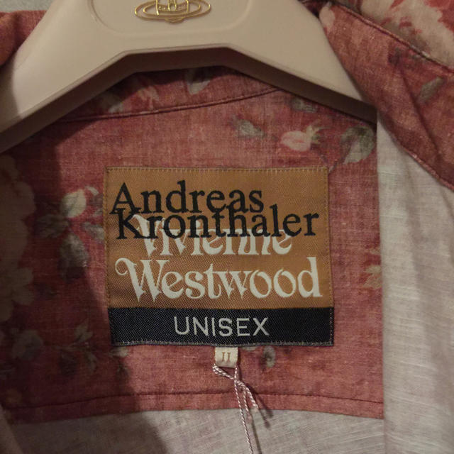 Vivienne Westwood - Andreas Kronthaler new alcoholic shirt