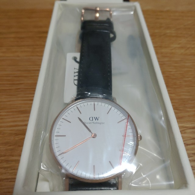 Daniel Wellington(ダニエルウェリントン)の令和記念超特価♪ Daniel Wellington 0508DW 36㎜ レディースのファッション小物(腕時計)の商品写真