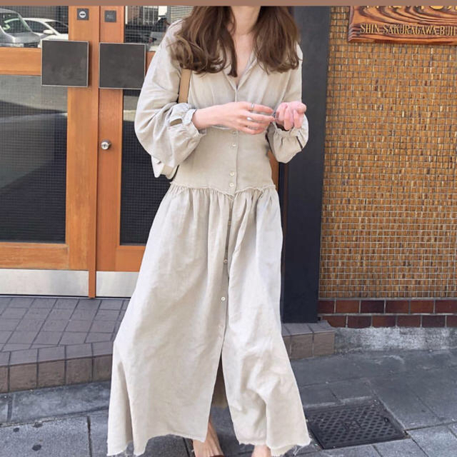 dholic(ディーホリック)のponpon ❤︎ mellow linen ops   レディースのワンピース(ロングワンピース/マキシワンピース)の商品写真