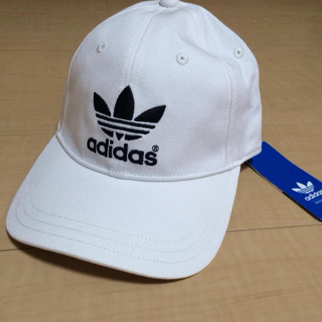 Adidas 新品 アディダス キャップ 白の通販 By Rie S Shop アディダスならラクマ