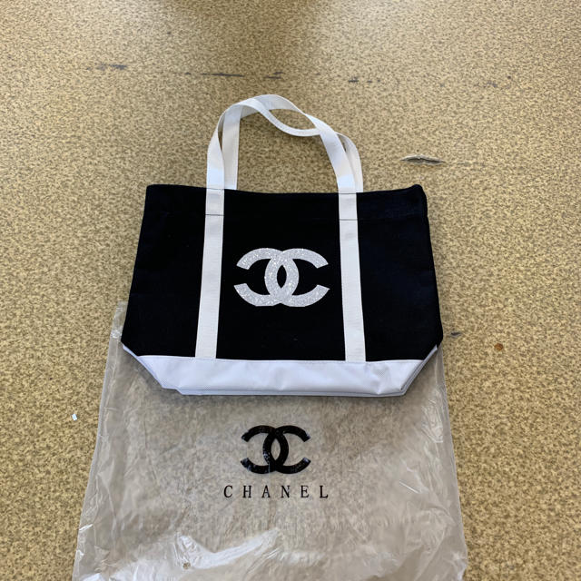 CHANEL ノベルティーバック