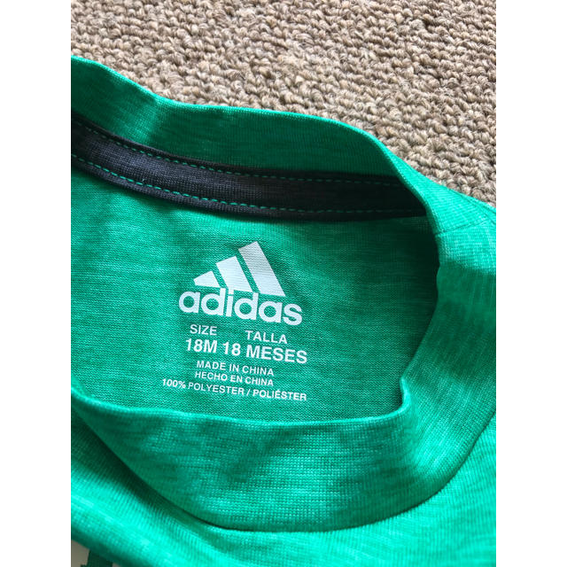 adidas(アディダス)の子ども服(1歳半 男の子) キッズ/ベビー/マタニティのベビー服(~85cm)(その他)の商品写真