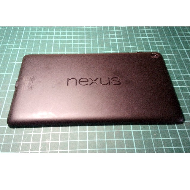 NEXUS7(ネクサス7)のnexus7（2013）16GB Wi-Fi 美品　おまけ付　箱入り付属品あり スマホ/家電/カメラのPC/タブレット(タブレット)の商品写真