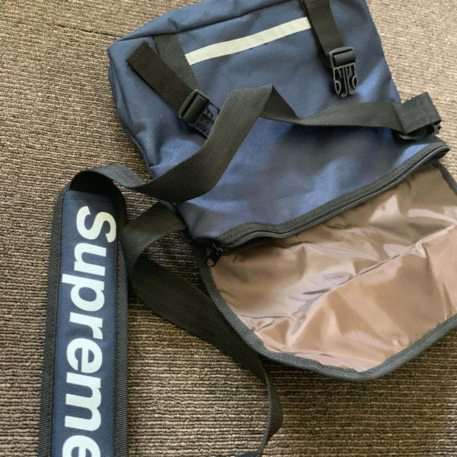 Supreme(シュプリーム)のシュプリーム バック メンズのバッグ(バッグパック/リュック)の商品写真