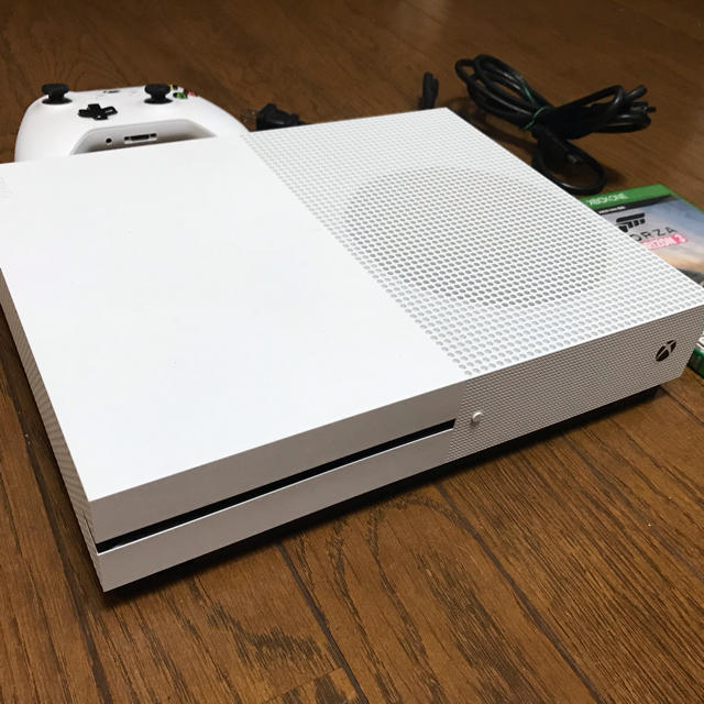 Xbox One S 500GB + Forza Horizon3 1