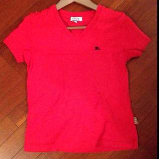 バーバリー(BURBERRY)のバーバリー シンプルTシャツ 赤 ♡M(Tシャツ(半袖/袖なし))