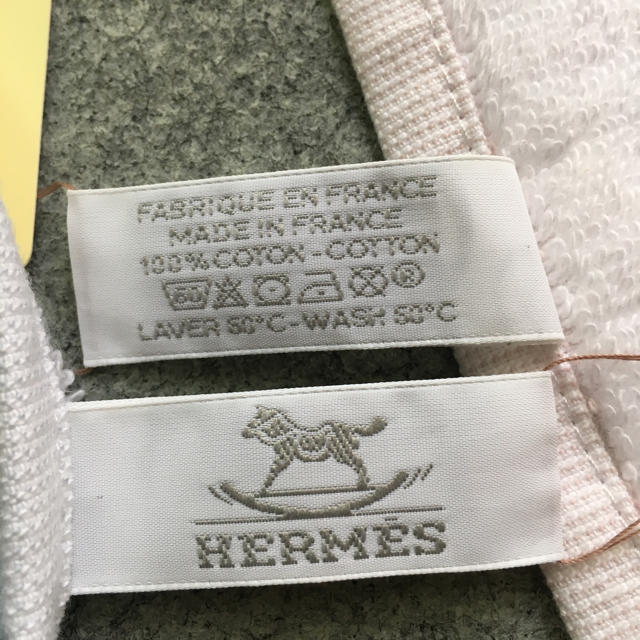 Hermes(エルメス)の★新品★HERMES ハンドタオル 2枚セット エルメス エンタメ/ホビーのアニメグッズ(タオル)の商品写真