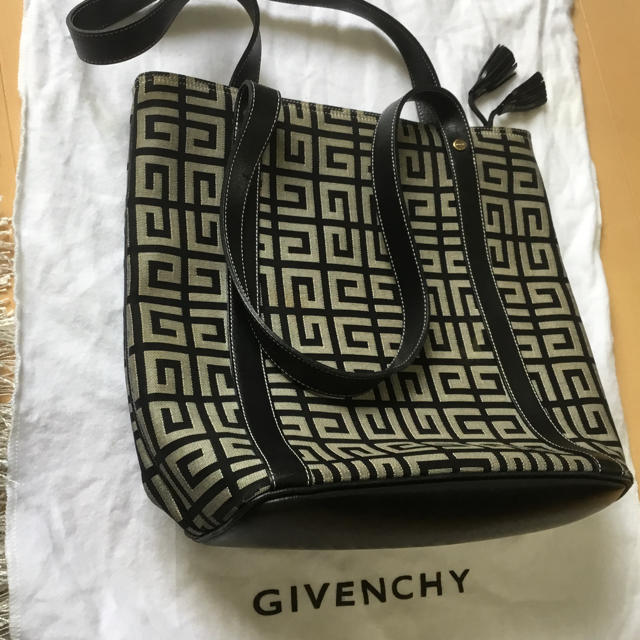 レディースGIVENCHY トートバッグ