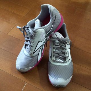 リーボック(Reebok)のイージートーン (スニーカー)