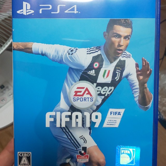 fifa19  おかーたん専用 エンタメ/ホビーのゲームソフト/ゲーム機本体(家庭用ゲームソフト)の商品写真