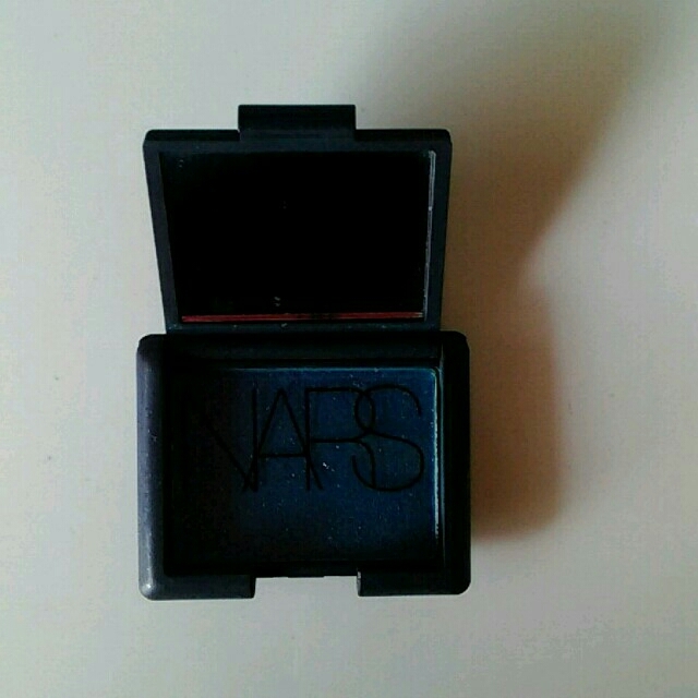 NARS(ナーズ)のNARSアイシャドー＆マック黒シャドー コスメ/美容のベースメイク/化粧品(アイシャドウ)の商品写真