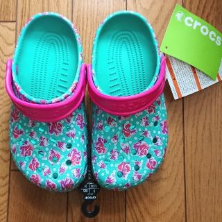 クロックス(crocs)の新品★19.5cm クロックス クラシックグラフィック ガールズサンダル(サンダル)