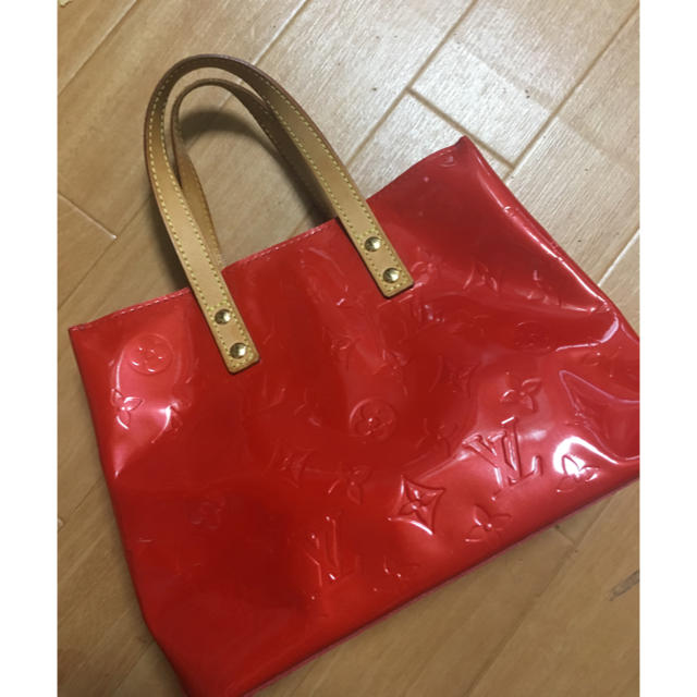 LOUIS VUITTON(ルイヴィトン)の💕ルイビィトン💕リード赤❤️   レディースのバッグ(ハンドバッグ)の商品写真