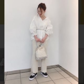 ダブルクローゼット(w closet)のスワトー刺繍ブラウス(シャツ/ブラウス(半袖/袖なし))