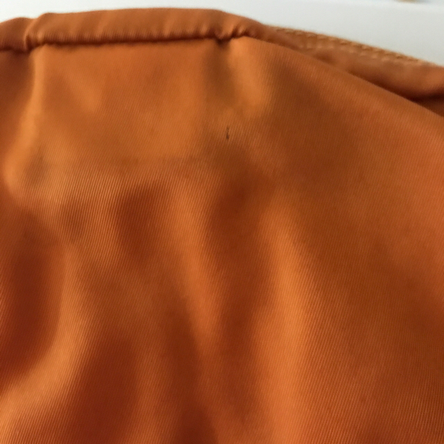 PRADA(プラダ)のプラダコスメポーチ  オレンジ レディースのファッション小物(ポーチ)の商品写真