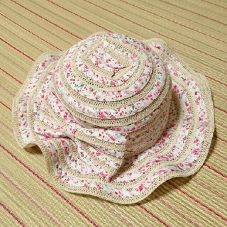 ニシマツヤ(西松屋)の帽子 花柄 50cm(帽子)