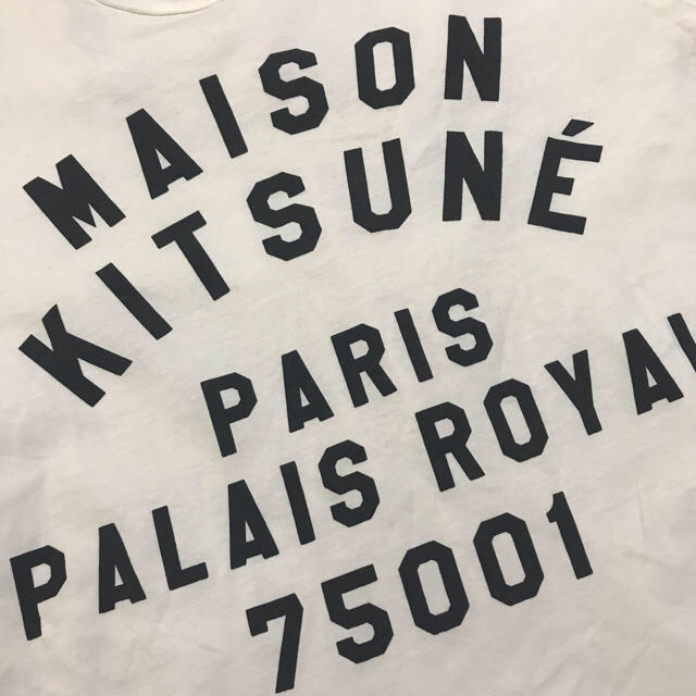 MAISON KITSUNE'(メゾンキツネ)のメゾンキツネ maisonkitsune 完売品 レディースのトップス(Tシャツ(半袖/袖なし))の商品写真