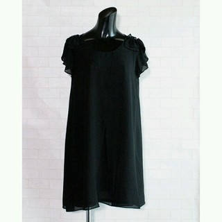 新品♥肩リボン＆ブラックビジュー ドレス(ミニドレス)