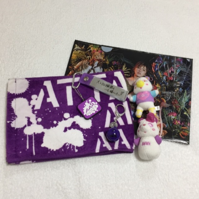 AAA(トリプルエー)のAAA 紫グッズ セット 1 エンタメ/ホビーのタレントグッズ(ミュージシャン)の商品写真