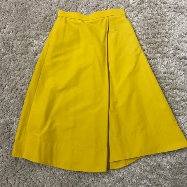 Demi-Luxe BEAMS(デミルクスビームス)のイエロー スカート レディースのスカート(ひざ丈スカート)の商品写真
