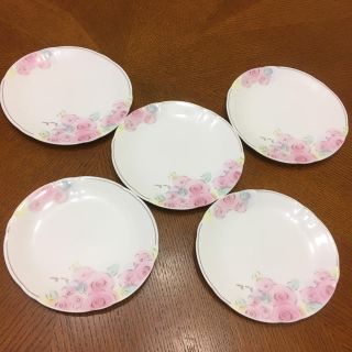 ニナリッチ(NINA RICCI)の新品未使用 ❗️ニナ リッチ ケーキ皿5枚(食器)