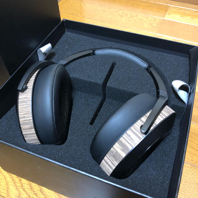 人気急上昇】 AUDEZE EL-8 Closed Black 美品 ヘッドフォン/イヤフォン ...