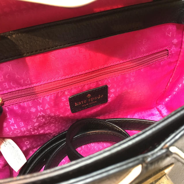 kate spade new york(ケイトスペードニューヨーク)のケイトスペード レター型のバッグ レディースのバッグ(ハンドバッグ)の商品写真