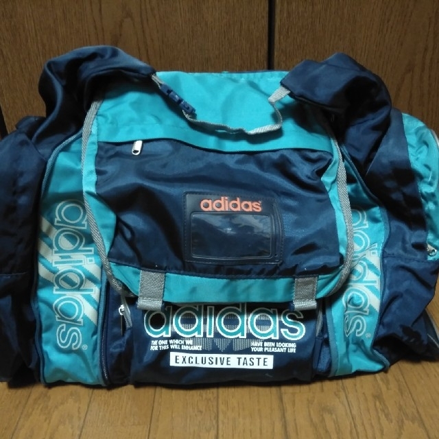 adidas(アディダス)のふじやんさん専用　アディダス　リュックサック キッズ/ベビー/マタニティのこども用バッグ(リュックサック)の商品写真