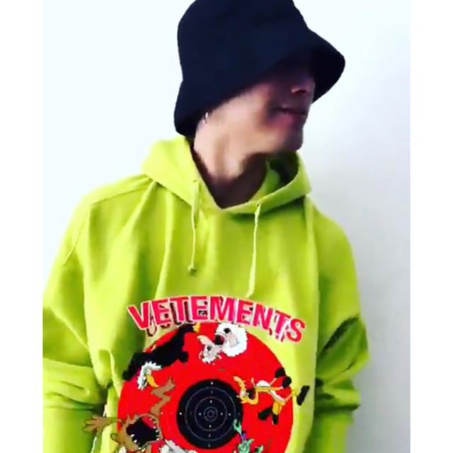 VETEMENTS cartoon embroiderd hoodie