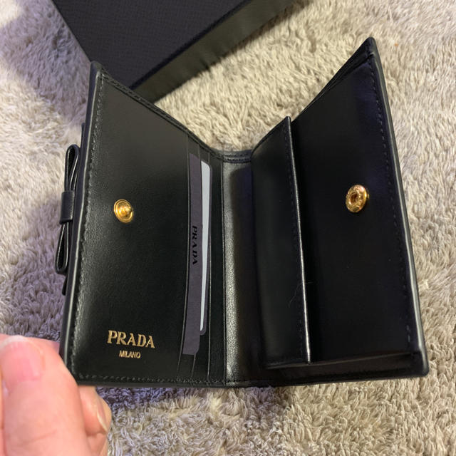 PRADA(プラダ)のみゅう様【新品未使用】PRADA 財布 レディースのファッション小物(財布)の商品写真