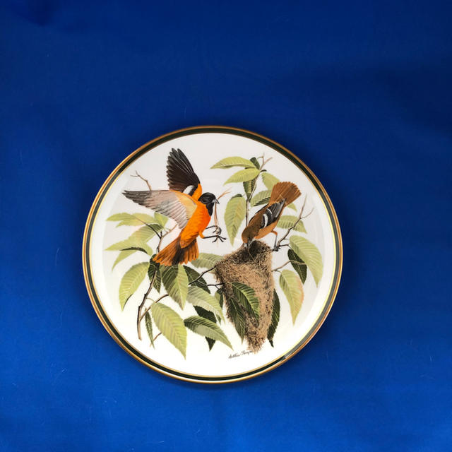 【大特価!!】 WEDGWOOD - 激レア★ウェッジウッド社製 1977年世界の鳴き鳥 飾り皿 置物