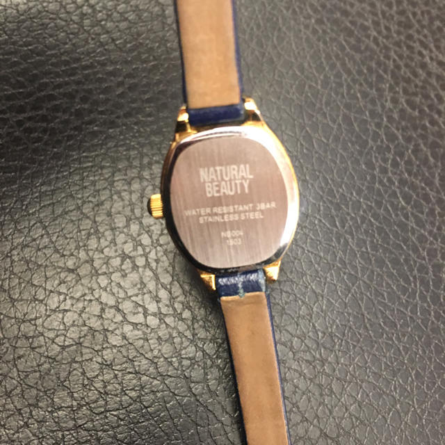 NATURAL BEAUTY(ナチュラルビューティー)の【NATURAL BEAUTY】ナチュラルビューティー 腕時計 紺 レディースのファッション小物(腕時計)の商品写真