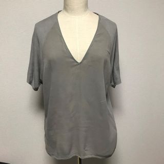 ザラ(ZARA)のZARA カットソー グレー(カットソー(半袖/袖なし))