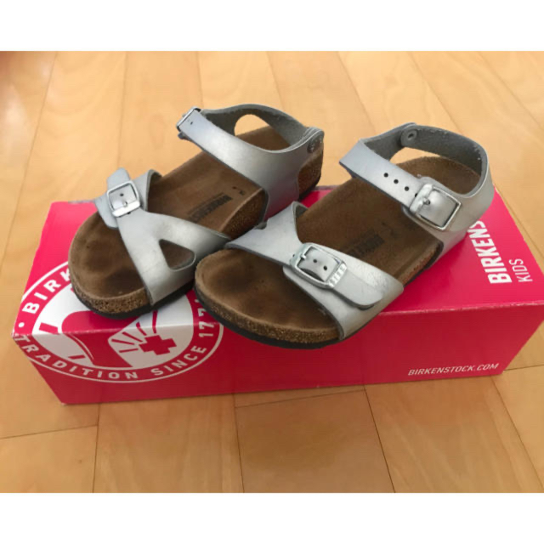 BIRKENSTOCK(ビルケンシュトック)のBIRKENSTOCK RIO KIDS サンダル 18cm キッズ/ベビー/マタニティのキッズ靴/シューズ(15cm~)(サンダル)の商品写真