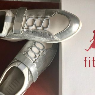 フィットフィット(fitfit)のfitfit レザースニーカー(スニーカー)