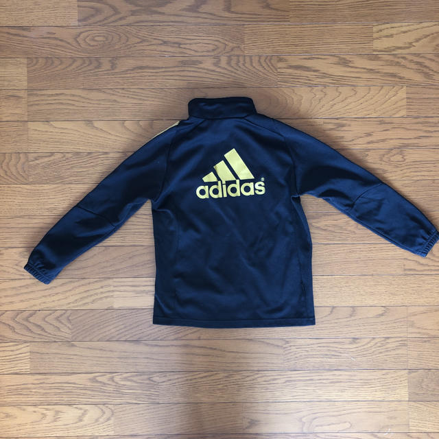 adidas(アディダス)のアディダスジャージ上下キッズ130 キッズ/ベビー/マタニティのキッズ服男の子用(90cm~)(その他)の商品写真