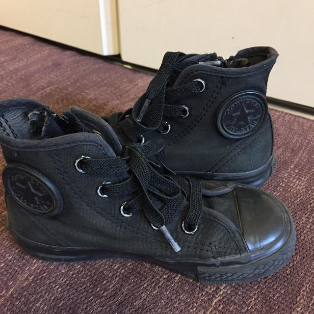 CONVERSE(コンバース)のコンバース 黒ハイカット スニーカー16センチ キッズ/ベビー/マタニティのキッズ靴/シューズ(15cm~)(スニーカー)の商品写真